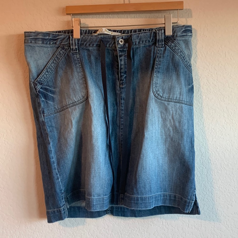 EUC Old Navy Maternity Denim Skirt